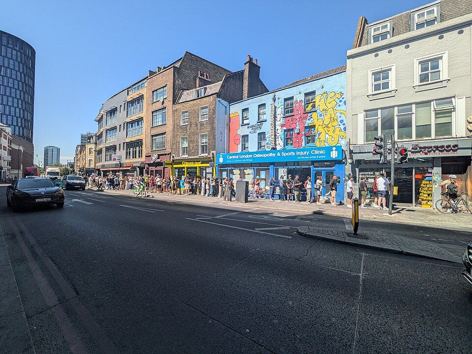 Queue for eclipse glasses in London